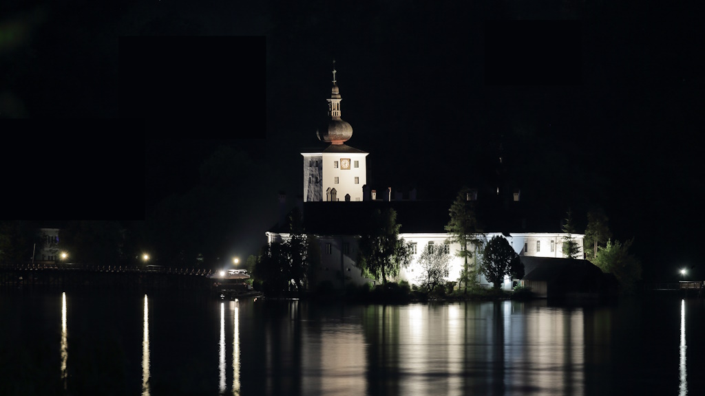 Schloß Orth bei Nacht